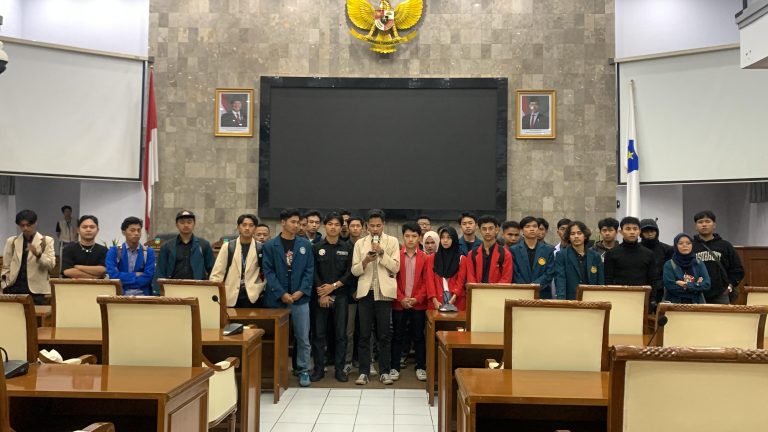 Gagal Mimbar Bebas Bersama Legislator, Mahasiswa dan Komunitas Masyarakat Garut Kecewa