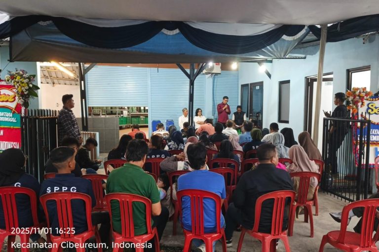 Launching SPPG Cibeureum Limusnunggal Kota Sukabumi, Layani Penerima Manfaat dan Gerakan Perekonomian UMKM