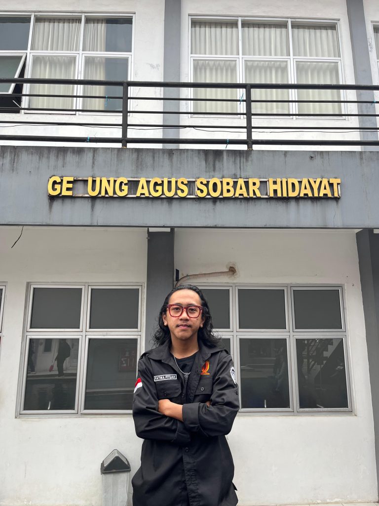 Wacana Perpanjangan Masa Jabatan DPR: Distorsi Mandat Demokrasi dan Gejala Otoritarianisme Lunak