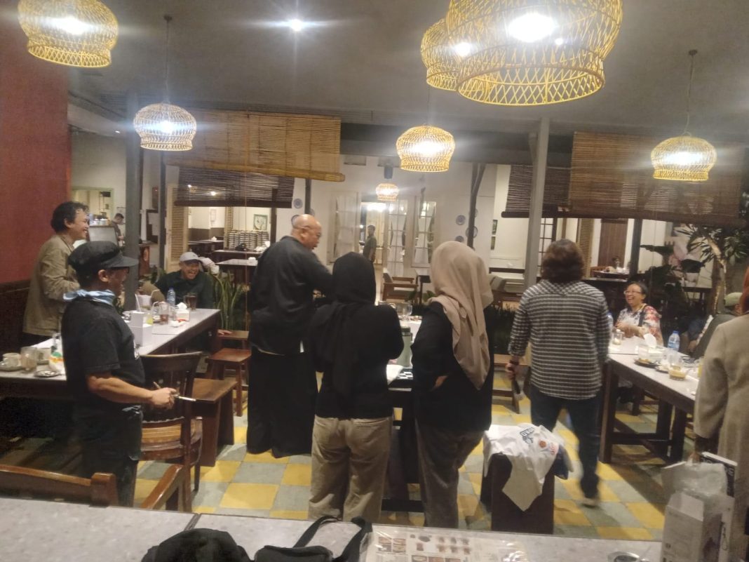 Urun Rembuk Ika Sadaya Fakultas Ilmu Budaya/Sastra Unpad “Rembuk Ika Sadaya Unpad”