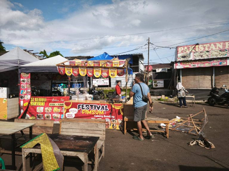 Lapak Pedagang Porak-Poranda Diterjang Angin Kencang di Terminal Lama Kota Sukabumi