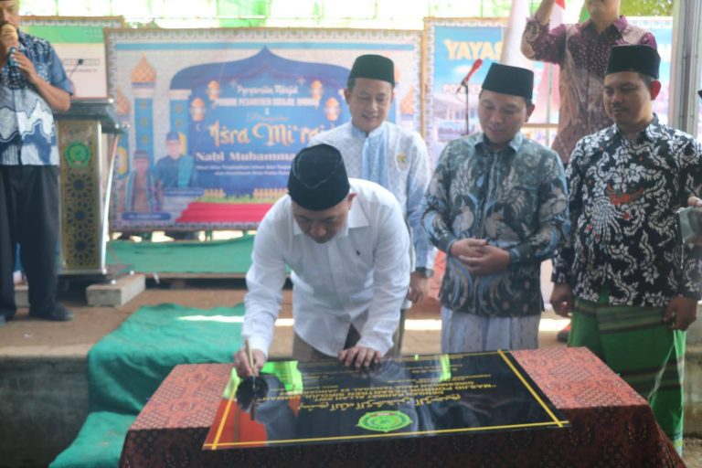 Mesjid Sirojul Ummah Diresmikan, Wabup Sukabumi : Mesjid Garda Terdepan Pembinaan Akhlak dan Memberikan Pencerahan